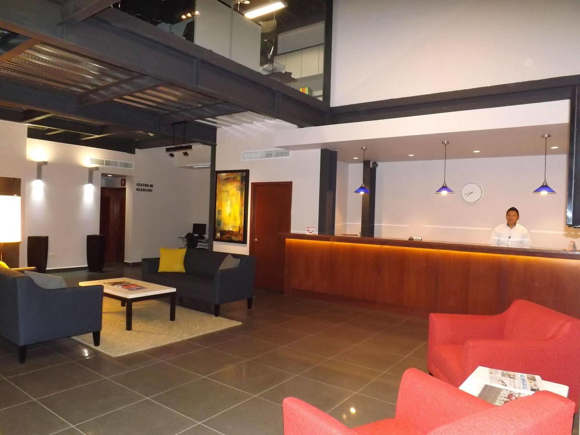 Booye Hotel Navojoa Buitenkant foto